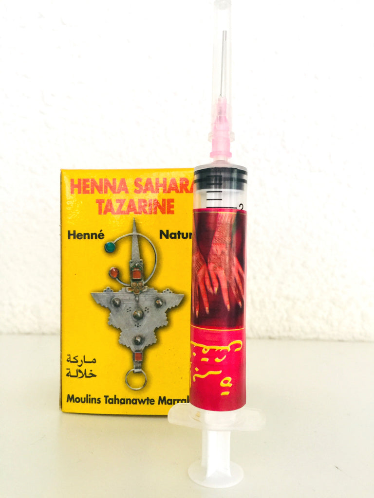 seringue feuille pochoir henné tatouage maquillage 100% naturelle à base d'extrait pur de Henné, longue tenue, pour les yeux, les lèvres et les sourcils, curiosa neways, henna penna, tatouage au henné, tattoo henna, henna lips, henna eyes, henna makeup, cosmétique bio, henné, sidr, katam, rouge cerise, cheveux,
